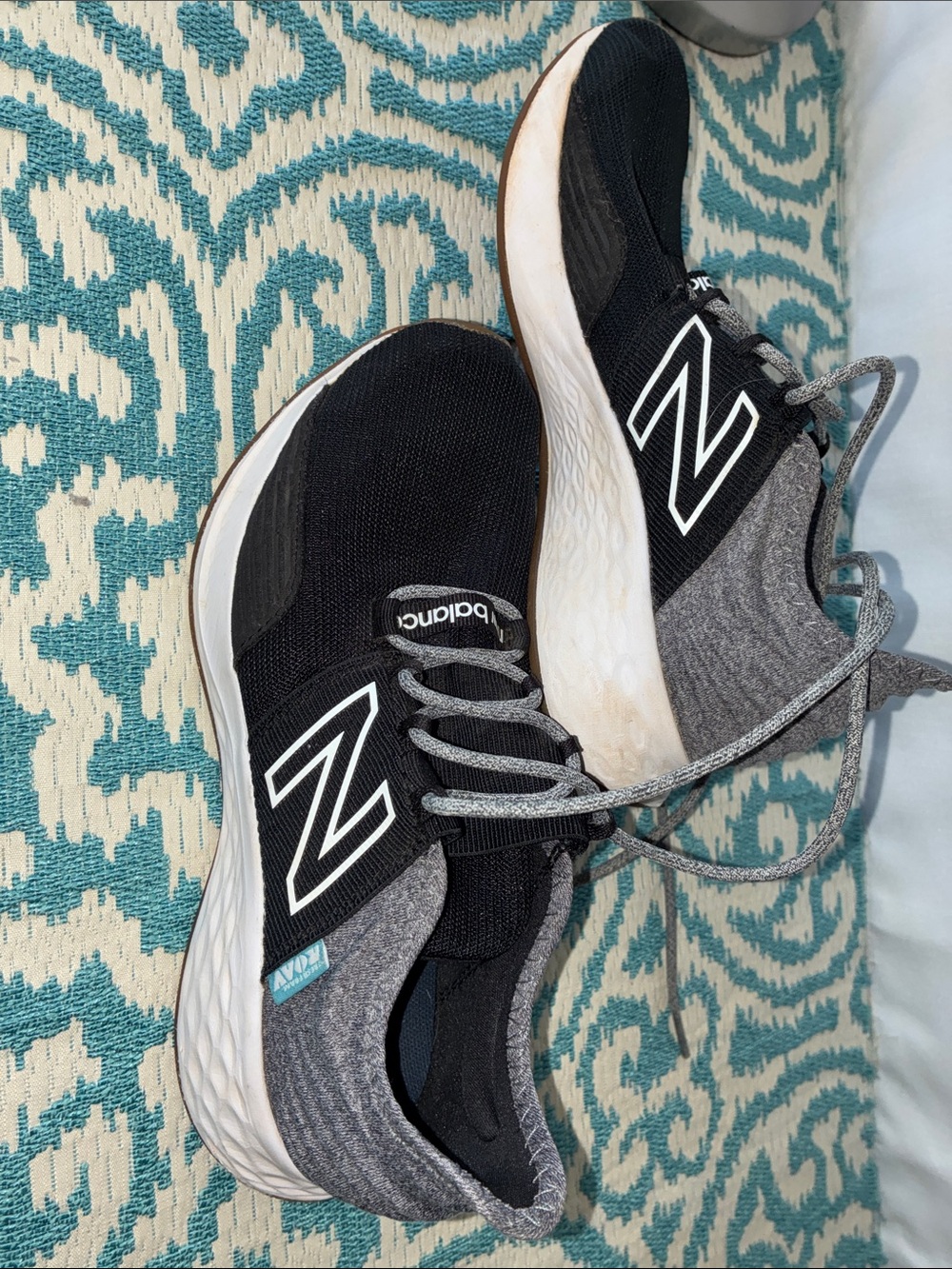 New Balance Black & Gray Knit-Back Athletic Sneakers Fresh Form Roav Boys Sz 4.5 - Picture 9 of 11